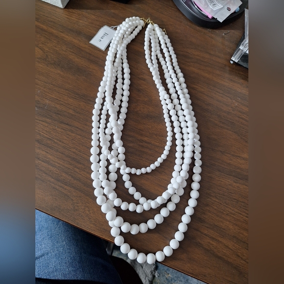 Lisa e white 5 strand statement necklace - Picture 1 of 4